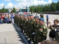 Вручение ценных подарков отличившимся офицерам от руководства Первого канала во время проведения 10-ой юбилейной акции  "Первый в армии" 30 июня 2006 года на территории 51 ПДП.