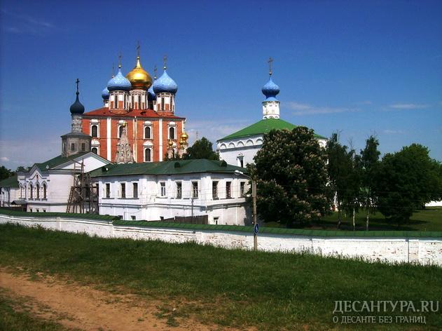 Рязанский кремль.Вид на семинарию