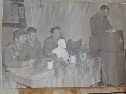 ГАЙЖЮНАЙ 1974 ГОД , 226 ПОЛК 6 РОТА,  КОМСОМОЛЬСКОЕ СОБРАНИЕ. В ПРЕЗИДИУМЕ СЛЕВА ЗАМПОЛИТ РОТЫ ГРИГОРЕНКО, ДАЛЕЕ КУРСАНТ ЗАЙЦЕВ И КОМ-Р ВЗВОДА ГОНЧАРОВ